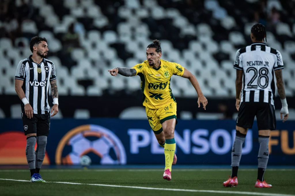 Botafogo 3 x 3 Mirassol - Leão tem noite histórica no Rio de Janeiro