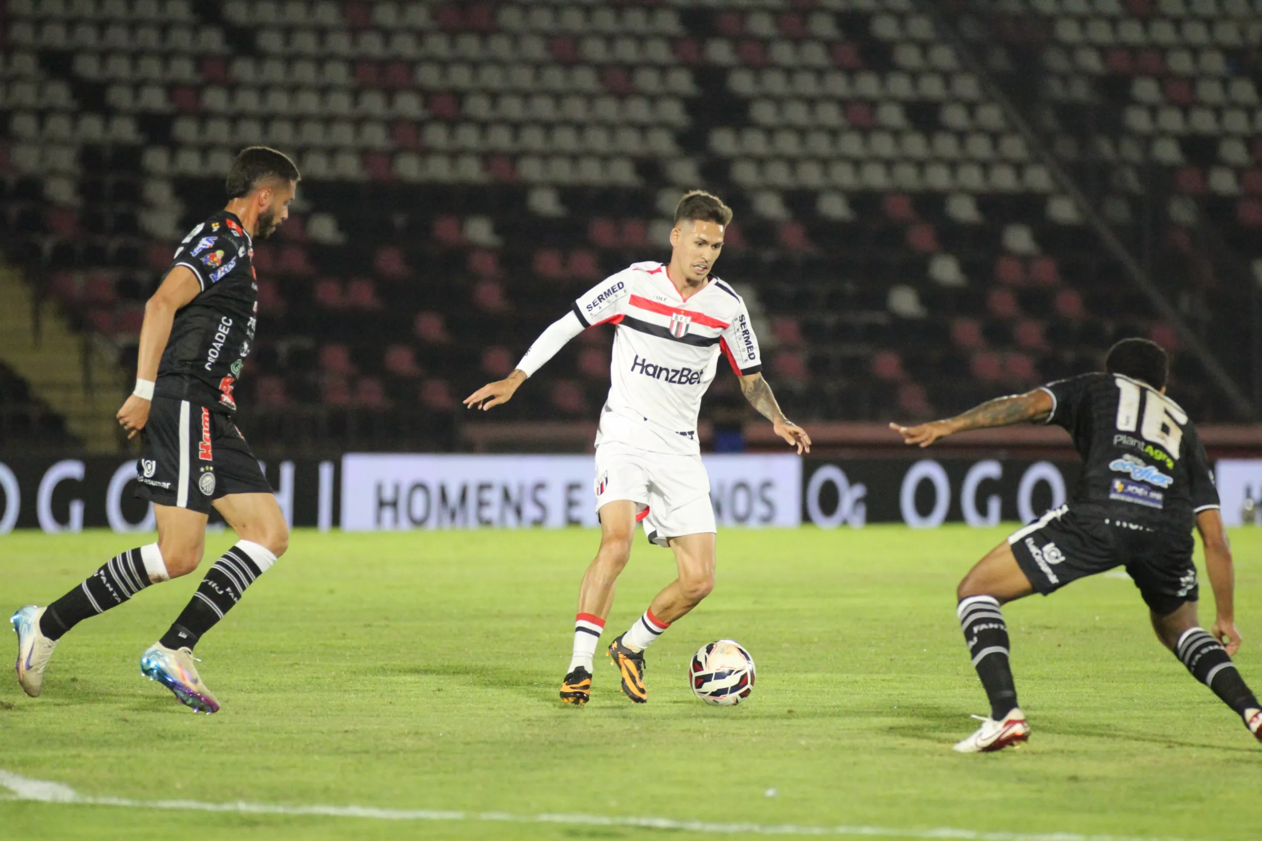Botafogo-SP 1 x 1 Operário-PR – Pantera busca o empate, mas pode voltar ao Z4 da Série B