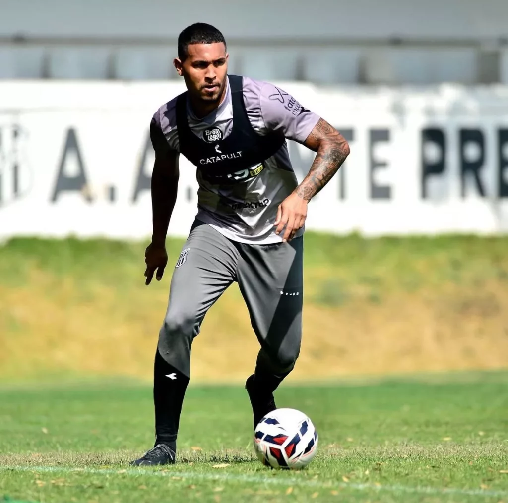 Zagueiro da Ponte pede foco do elenco após vitória no dérbi 2 b7d23f82 011b 4a74 a0ed 082779f1122e