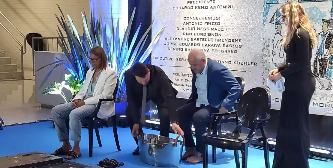 Marianita faz história e entra na Calçada da Fama do Grêmio