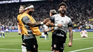 COPA DO BRASIL: Corinthians e Fluminense entram em campo por vaga na semifinal