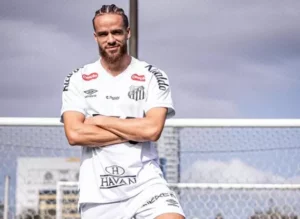 Santos anuncia a contratação de Billal para elevar a força do ataque