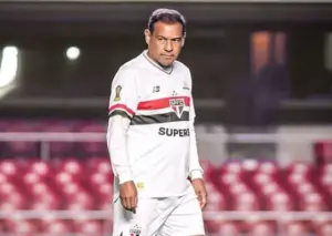 Muller detona Luciano: 'É o ídolo que merecem. Perde gol e faz show'