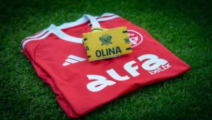 Na faixa de capitão: Inter inaugura novo espaço para publicidade no Gre-Nal 448