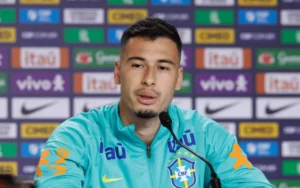 Martinelli quer jogar na Bolívia para aumentar chances de ir à Copa