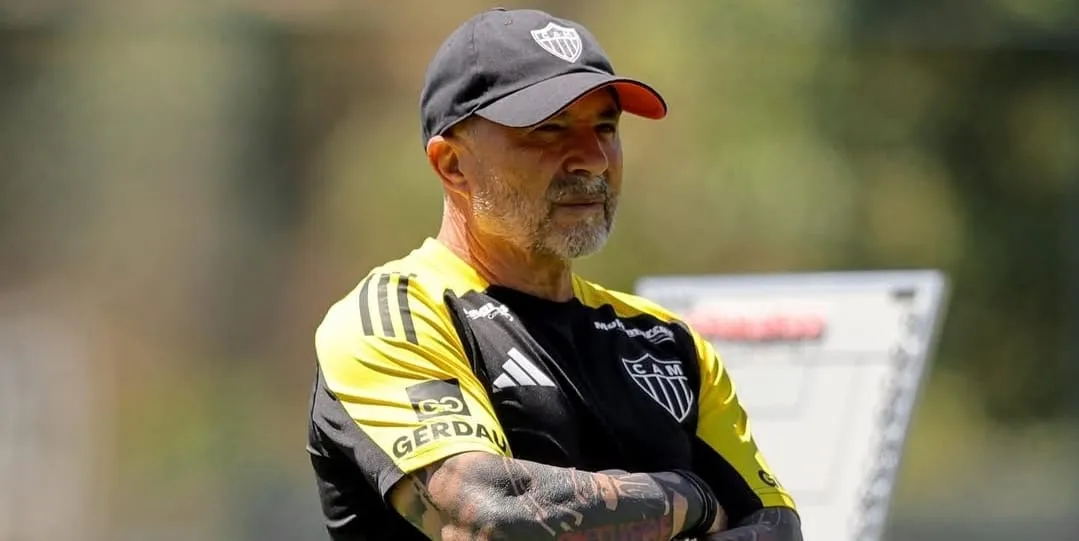 Sampaoli durante treino do Atlético-MG (Foto: Divulgação-CAM)