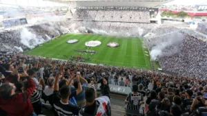 Torcida do Corinthians encerra 'vaquinha' para pagar arena