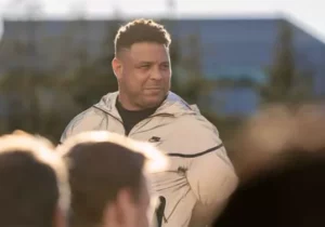 Ronaldo avalia SAF como 'melhor caminho' para o Corinthians