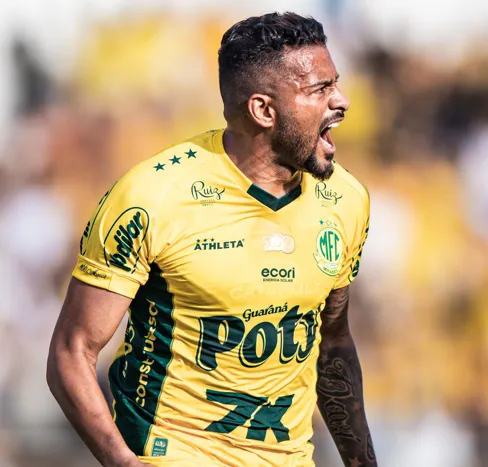 Aniversariante da semana, Reinaldo supera marcas da Série A e projeta duelo com o Atlético-MG 2 rue4DsIv image