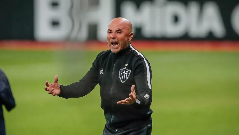 Atlético-MG acerta com Jorge Sampaoli para tentar reverter crise na temporada