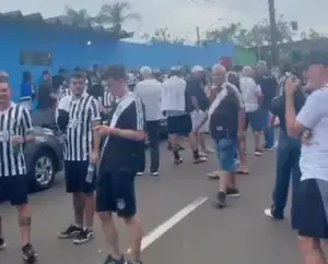 Torcida da Ponte Preta é barrada de entrar no VGD antes da final