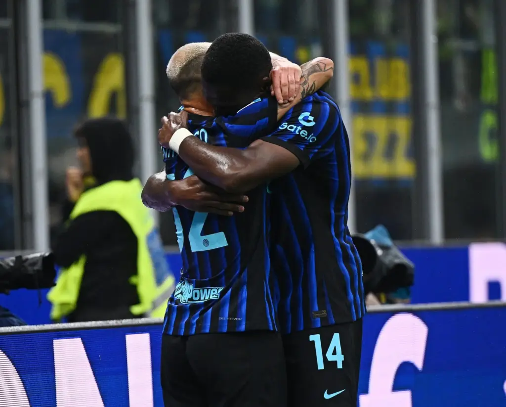 Inter de Milão derruba invencibilidade da Cremonese e cola nos líderes do Italiano