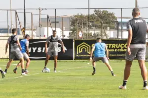 Ponte Preta pode ter desfalque de Jeh no Dérbi 212