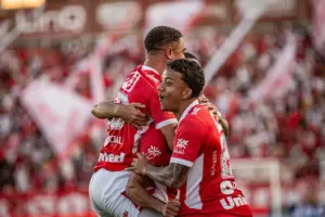 Vila Nova x Ferroviária - Confira onde assistir e escalações