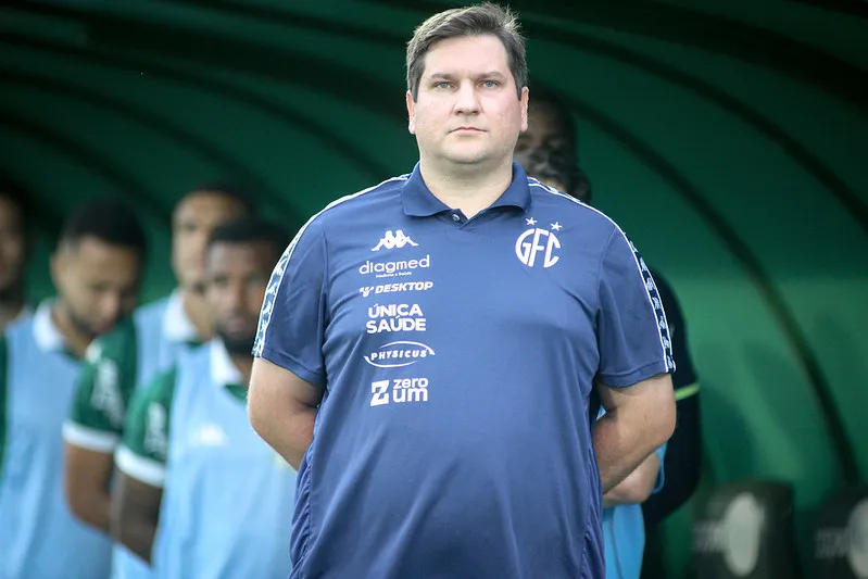 Mesmo sem acesso, Matheus Costa fez bom retrospecto e pode seguir no Guarani em 2026