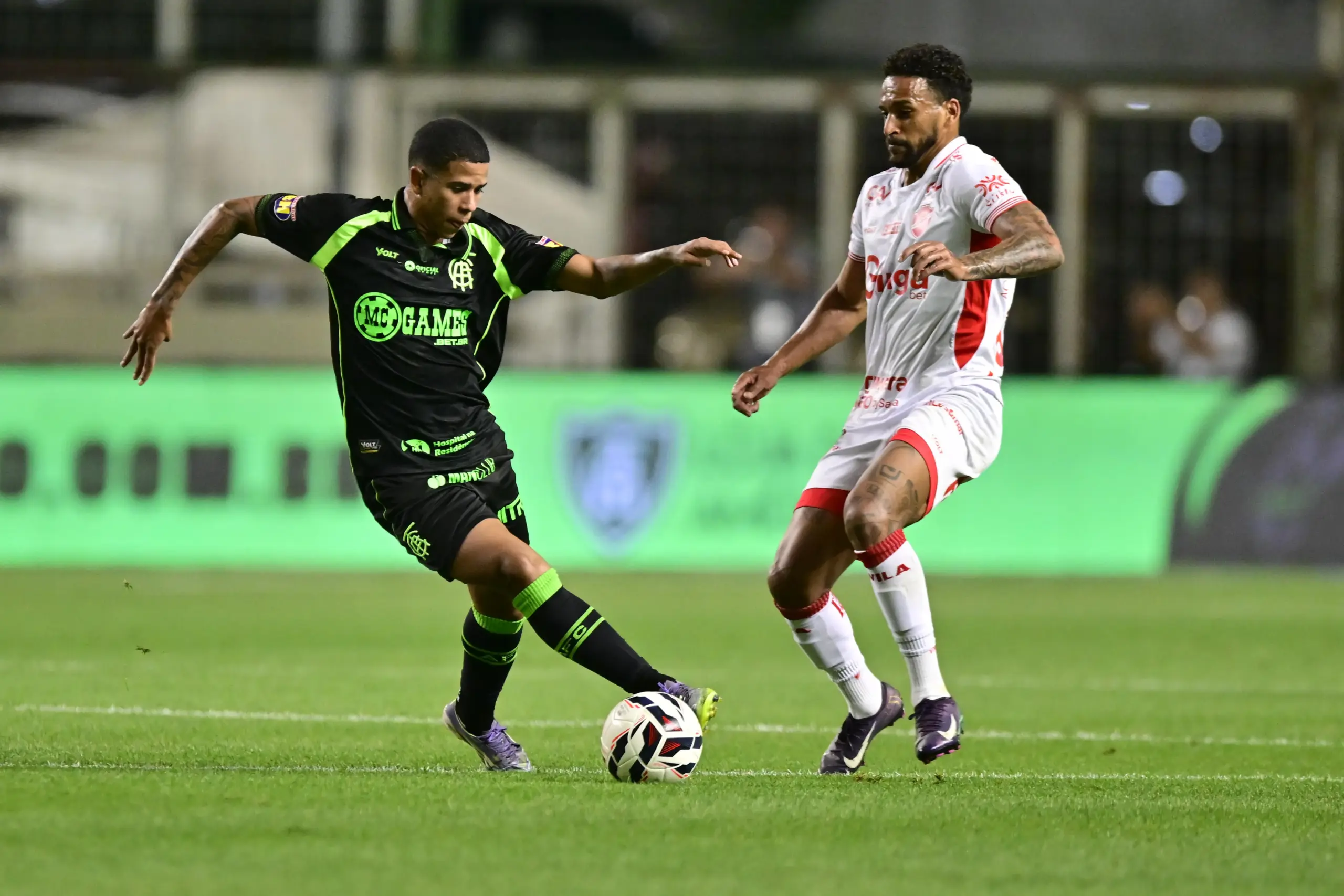 América-MG 1 x 1 Vila Nova – Tempos distintos e placar igual!