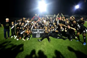 Ponte Preta 2 x 0 Guarani - Macaca na final e Bugre fica na Série C!