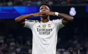 ESPANHOL: Vini Jr. marca 2 vezes na vitória do Real Madrid sobre o Villarreal