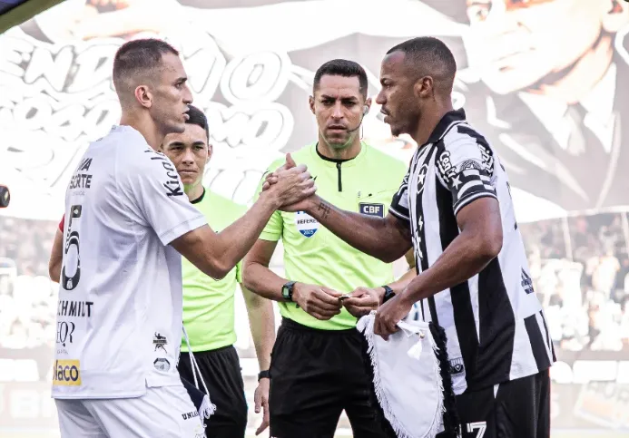 Botafogo 2 x 2 Santos - Peixe empata e vê situação complicada no Brasileirão 2 9CSPxo7q image