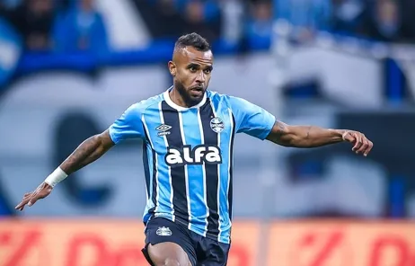 Grêmio: Desentendimento entre Mano Menezes e Alex Santana marca bastidores na Vila Belmiro 2 AlexSantana Gremio 2025