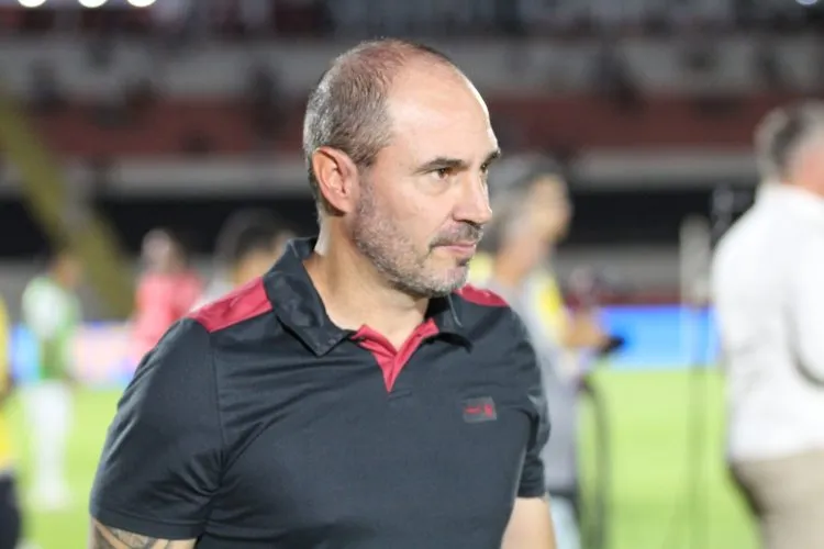 Sem vencer há seis jogos na Série B, Botafogo-SP confirma saída de Allan Aal