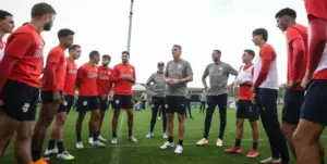 Red Bull Bragantino aposta todas as fichas em Mancini para evitar queda no Brasileirão