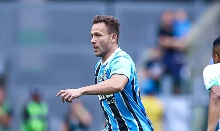 Arthur brilha no Grêmio e projeta retorno à Seleção Brasileira