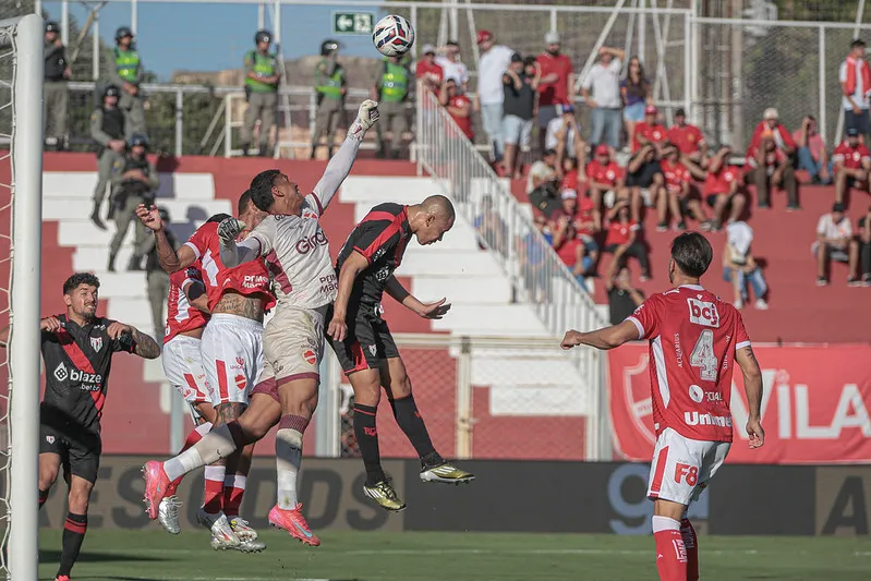 Atlético-GO x Vila Nova – Onde assistir, escalações e arbitragem