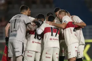 CRB x Ferroviária - Onde assistir, horário e escalações!