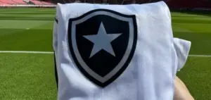 Botafogo acelera planejamento para 2026 e foca em vaga na Libertadores