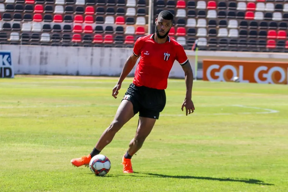 ABC contrata zagueiro Fabão como reforço para a temporada 2026