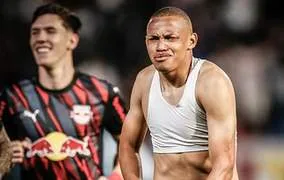 CBF divulga áudio do VAR sobre lance polêmico em Bragança