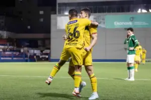 Desesperado, Brusque vai para 'tudo ou nada' contra a Ponte Preta