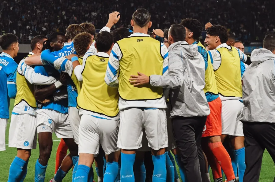 Napoli derrota Inter de Milão por 3 a 1, se reabilita no Italiano e assume liderança