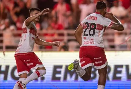 CRB 2 x 2 Ferroviária - Galo tem gols anulados e frustra a torcida no Rei Pelé 2 Série B - 2025