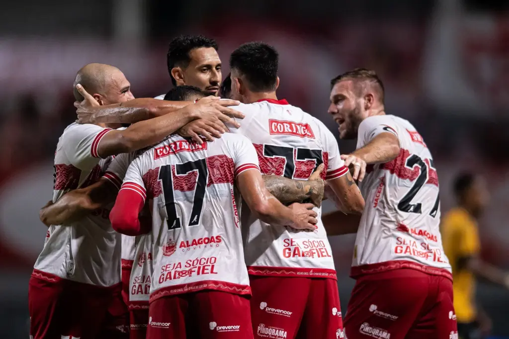 CRB x Atlético-GO – Confira onde assistir e escalações!