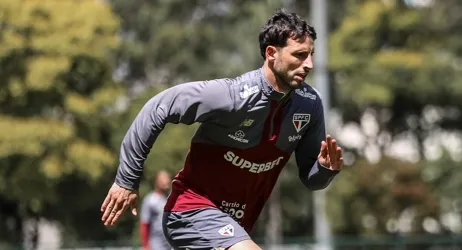 São Paulo ajusta elenco para encarar o Bahia em meio a pressão no Brasileirão