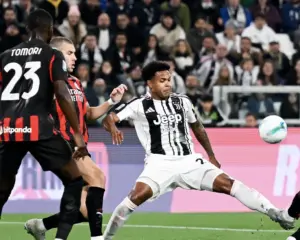 Milan perde pênalti, empata sem gols com a Juventus e deixa liderança do Italiano