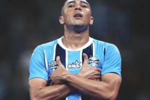 Grêmio 2 x 0 São Paulo - Carlos Vinícius faz dois na vitória do Tricolor Gaúcho