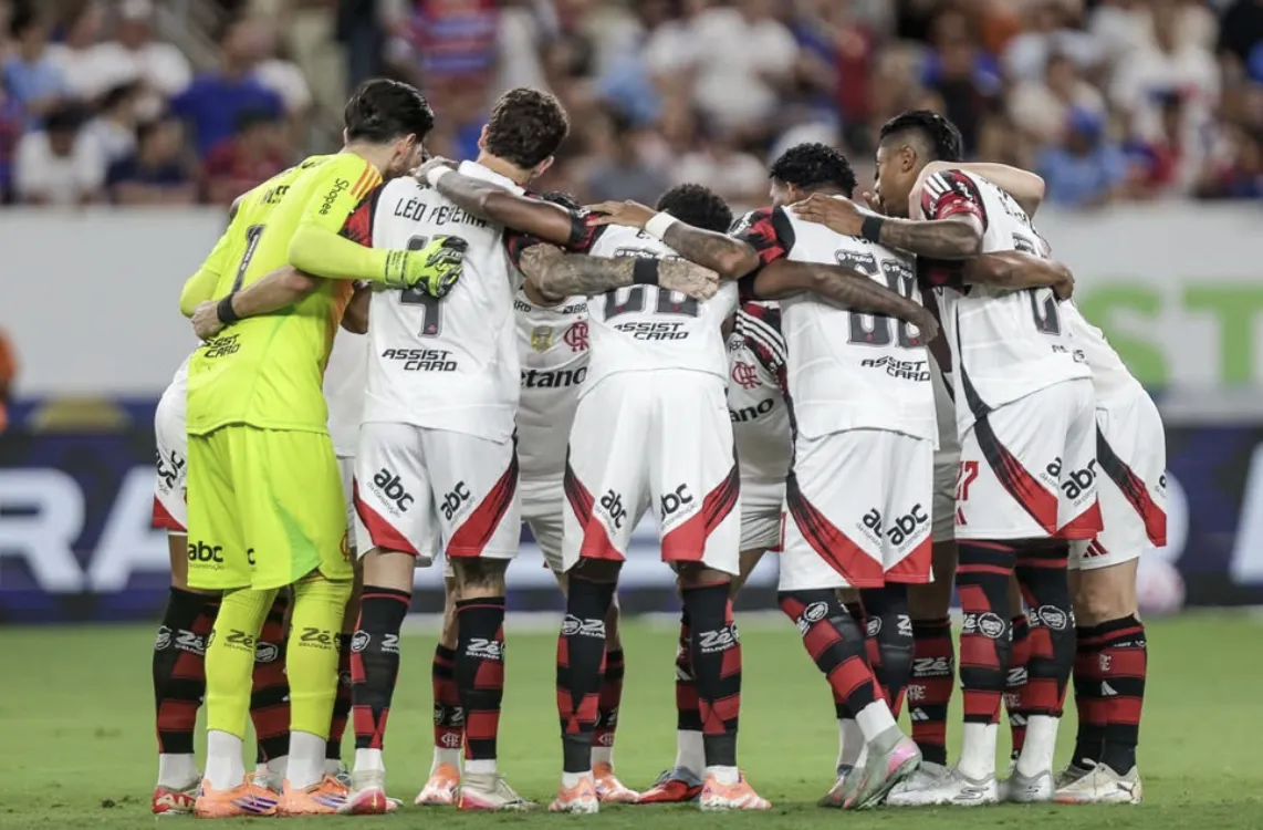 IA coloca Flamengo e LDU como favoritos à final da Libertadores