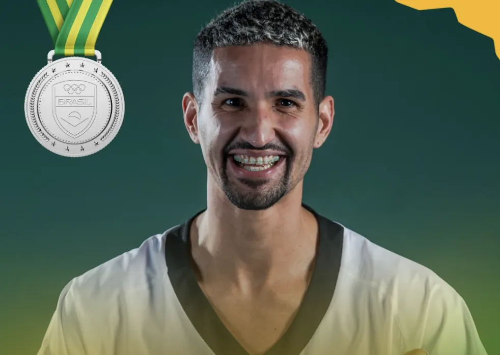 Netinho conquista 2ª prata em Mundiais de Taekwondo e Brasil faz melhor campanha da história