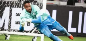 Carlos Miguel lidera minutos em campo no futebol brasileiro