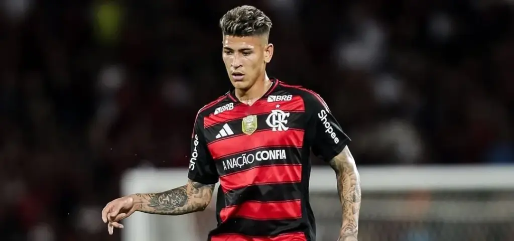 Trio acirra disputa por vaga no ataque titular do Flamengo