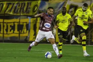 Caxias busca primeira vitória contra São Bernardo na luta pelo acesso