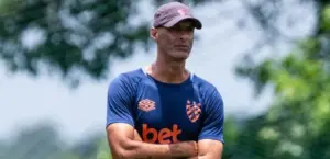 Sport aposta no auxiliar César Lucena, invicto desde 2022