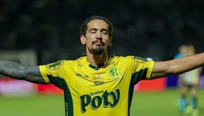 Mirassol volta a contar com atacante para duelo com o Sport