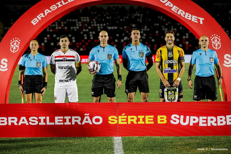 SÉRIE B: Clássico e duelo direto pelo acesso abrem a 34ª rodada