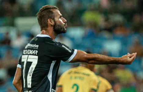 Seleção FI da 34ª rodada da Série B chega no 4-3-3 e dominada por times do G4