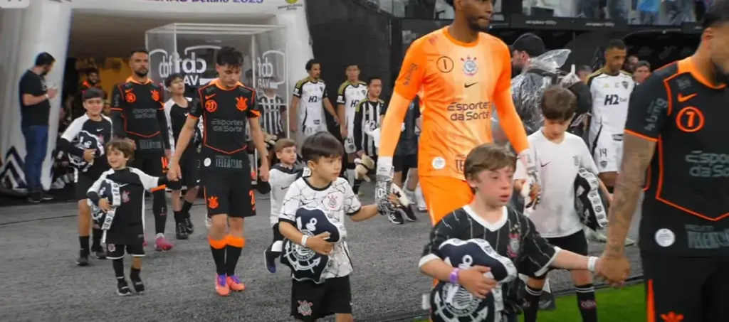 Corinthians perde titulares e terá que improvisar contra o Vitória