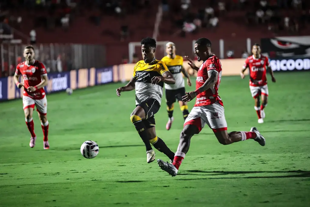 SÉRIE B: Cuiabá perde oportunidade e Criciúma busca empate fora 2 SÉRIE B: Cuiabá perde oportunidade e Criciúma busca empate fora (Foto: Celso da Luz | CEC)